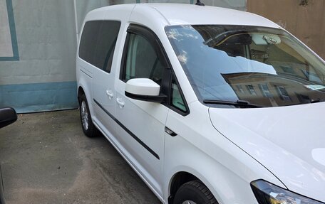 Volkswagen Caddy IV, 2018 год, 2 450 000 рублей, 2 фотография