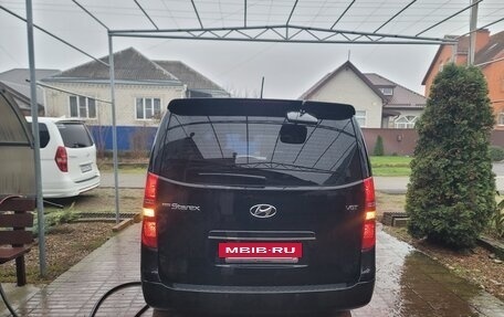 Hyundai Grand Starex Grand Starex I рестайлинг 2, 2018 год, 2 950 000 рублей, 4 фотография