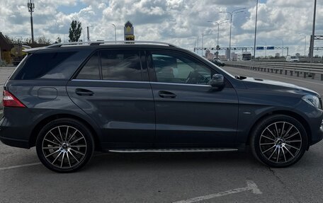 Mercedes-Benz M-Класс, 2012 год, 2 500 000 рублей, 3 фотография