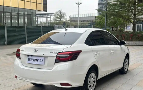 Toyota Vios III, 2022 год, 900 000 рублей, 7 фотография