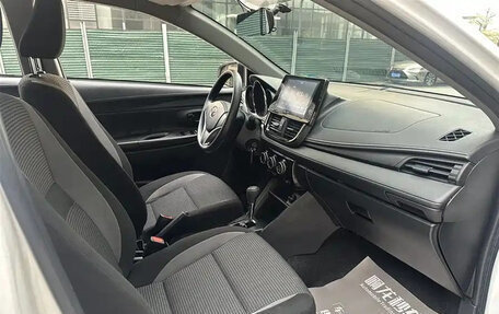 Toyota Vios III, 2022 год, 900 000 рублей, 17 фотография