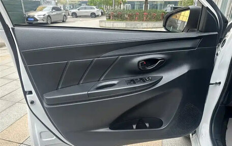 Toyota Vios III, 2022 год, 900 000 рублей, 21 фотография