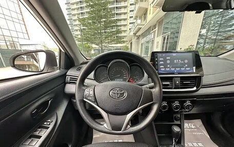 Toyota Vios III, 2022 год, 900 000 рублей, 24 фотография