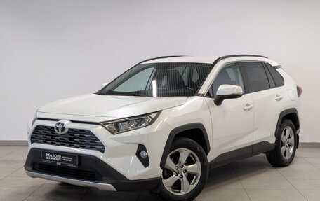 Toyota RAV4, 2019 год, 3 045 000 рублей, 1 фотография