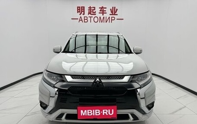 Mitsubishi Outlander III рестайлинг 3, 2021 год, 2 030 000 рублей, 1 фотография