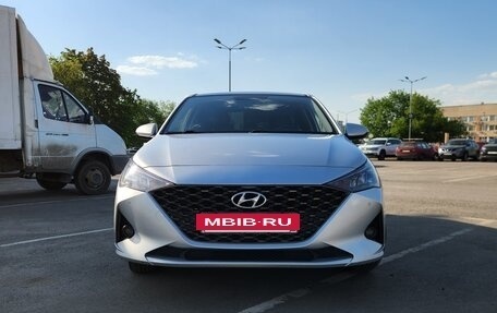 Hyundai Solaris II рестайлинг, 2022 год, 1 850 000 рублей, 16 фотография