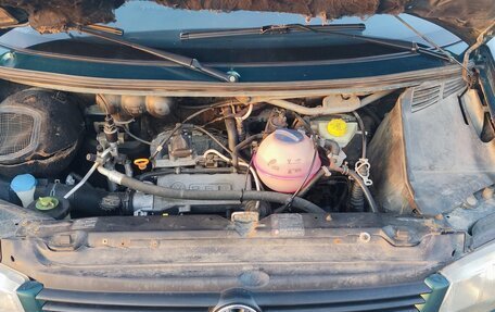 Volkswagen Caravelle T4, 2003 год, 970 000 рублей, 8 фотография