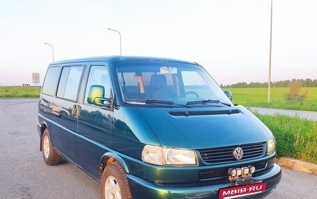 Volkswagen Caravelle T4, 2003 год, 970 000 рублей, 2 фотография