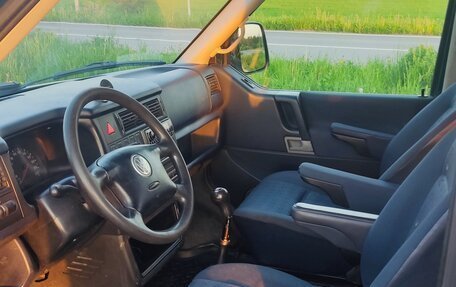 Volkswagen Caravelle T4, 2003 год, 970 000 рублей, 9 фотография