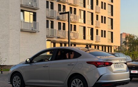 Hyundai Solaris II рестайлинг, 2022 год, 1 700 000 рублей, 5 фотография