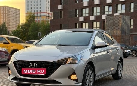 Hyundai Solaris II рестайлинг, 2022 год, 1 700 000 рублей, 3 фотография