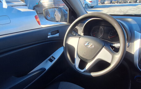 Hyundai Solaris II рестайлинг, 2012 год, 620 000 рублей, 3 фотография