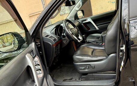Toyota Land Cruiser Prado 150 рестайлинг 2, 2014 год, 3 399 000 рублей, 6 фотография