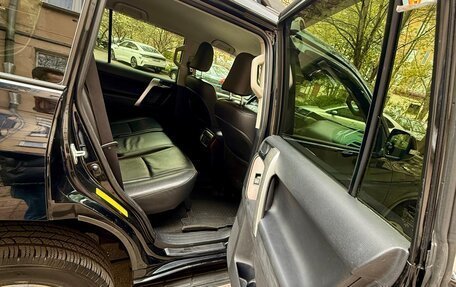 Toyota Land Cruiser Prado 150 рестайлинг 2, 2014 год, 3 399 000 рублей, 10 фотография