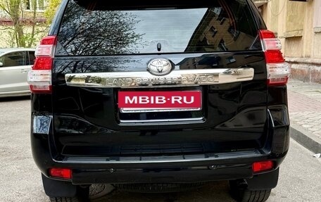 Toyota Land Cruiser Prado 150 рестайлинг 2, 2014 год, 3 399 000 рублей, 4 фотография