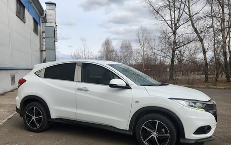 Honda Vezel, 2022 год, 1 450 000 рублей, 3 фотография