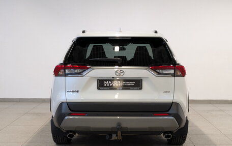 Toyota RAV4, 2019 год, 3 045 000 рублей, 6 фотография