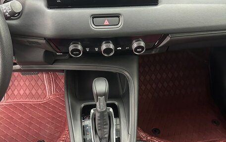 Honda Vezel, 2023 год, 1 789 000 рублей, 9 фотография