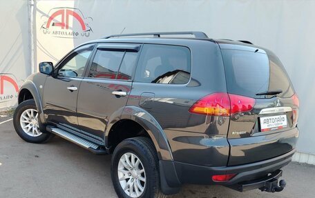 Mitsubishi Pajero Sport II рестайлинг, 2012 год, 1 550 000 рублей, 3 фотография