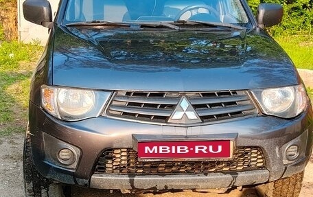 Mitsubishi L200 IV рестайлинг, 2013 год, 1 200 000 рублей, 1 фотография