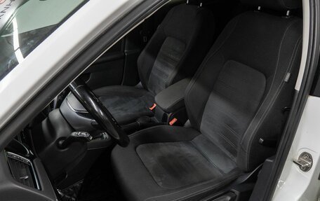 Volkswagen Jetta VI, 2017 год, 1 500 000 рублей, 13 фотография