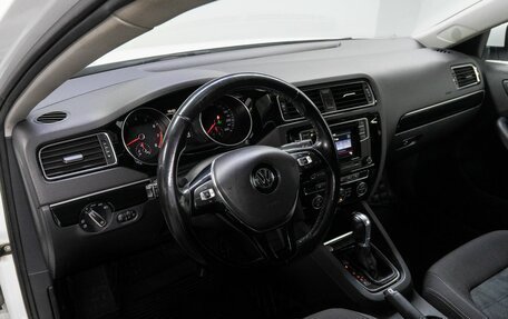 Volkswagen Jetta VI, 2017 год, 1 500 000 рублей, 9 фотография