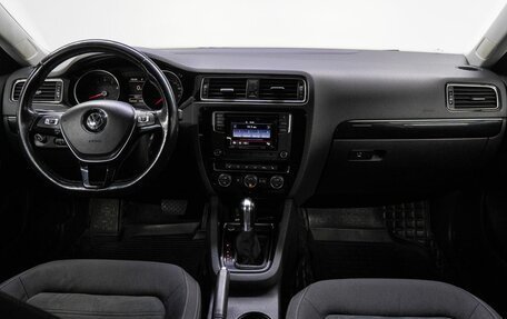 Volkswagen Jetta VI, 2017 год, 1 500 000 рублей, 17 фотография