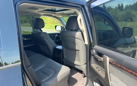 Toyota Land Cruiser 200, 2010 год, 3 000 000 рублей, 10 фотография