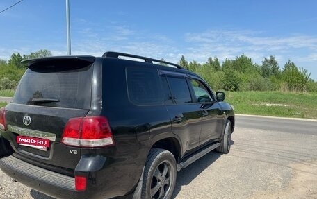 Toyota Land Cruiser 200, 2010 год, 3 000 000 рублей, 6 фотография