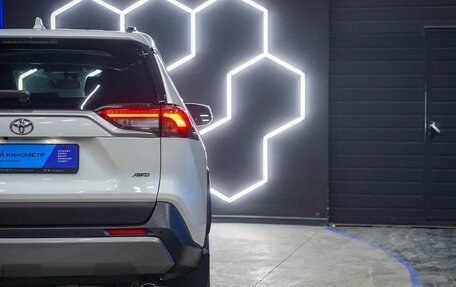 Toyota RAV4, 2020 год, 3 370 000 рублей, 23 фотография