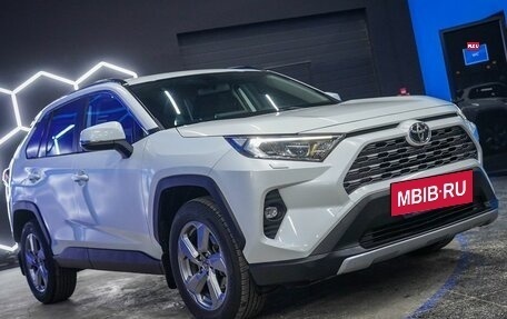 Toyota RAV4, 2020 год, 3 370 000 рублей, 20 фотография