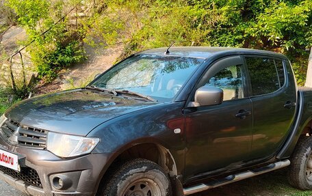 Mitsubishi L200 IV рестайлинг, 2013 год, 1 200 000 рублей, 2 фотография