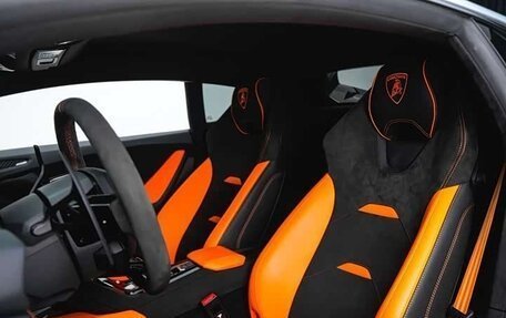 Lamborghini Huracán, 2024 год, 31 500 000 рублей, 6 фотография