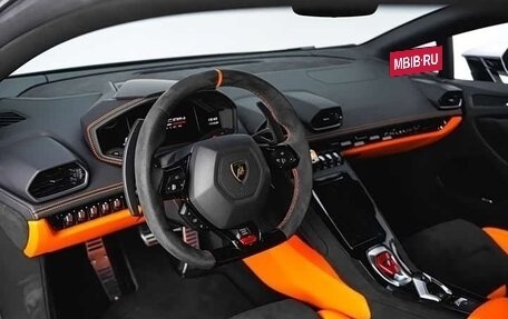Lamborghini Huracán, 2024 год, 31 500 000 рублей, 5 фотография