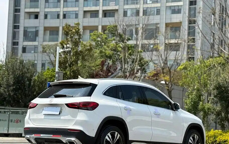 Mercedes-Benz GLA, 2022 год, 2 450 004 рублей, 10 фотография