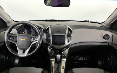 Chevrolet Cruze II, 2013 год, 800 000 рублей, 14 фотография