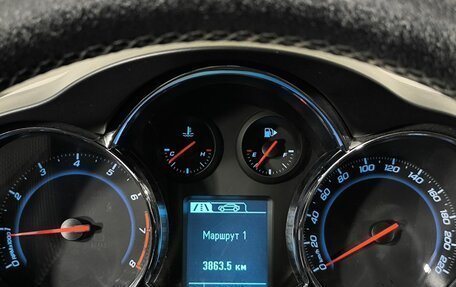 Chevrolet Cruze II, 2013 год, 800 000 рублей, 7 фотография