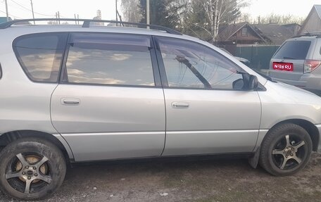 Toyota Ipsum II, 1996 год, 510 000 рублей, 1 фотография