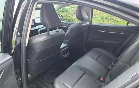 Toyota Camry, 2025 год, 3 540 000 рублей, 9 фотография