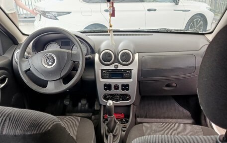 Renault Sandero I, 2013 год, 680 000 рублей, 7 фотография