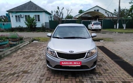 KIA Rio III рестайлинг, 2012 год, 750 000 рублей, 2 фотография