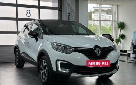 Renault Kaptur I рестайлинг, 2018 год, 1 600 000 рублей, 3 фотография
