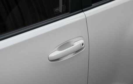 Toyota Land Cruiser Prado 150 рестайлинг 2, 2014 год, 4 500 000 рублей, 19 фотография