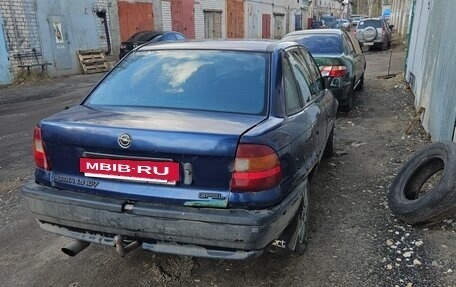 Opel Astra F, 1993 год, 50 000 рублей, 3 фотография