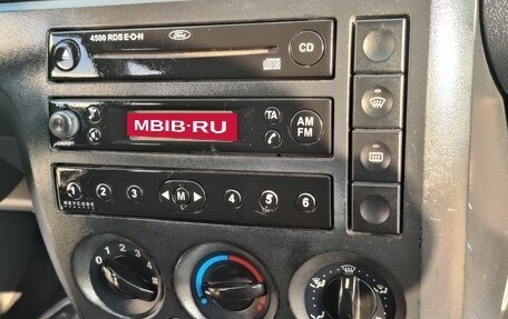 Ford Fiesta, 2003 год, 250 000 рублей, 9 фотография