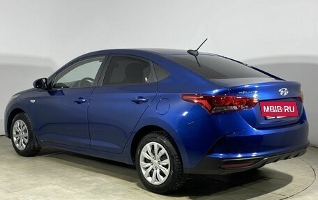 Hyundai Solaris II рестайлинг, 2021 год, 1 300 000 рублей, 10 фотография