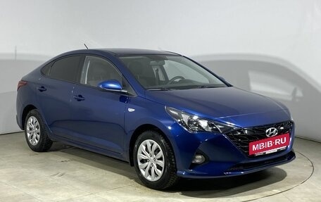 Hyundai Solaris II рестайлинг, 2021 год, 1 300 000 рублей, 4 фотография