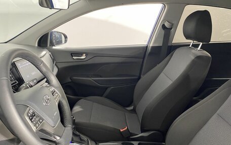 Hyundai Solaris II рестайлинг, 2021 год, 1 300 000 рублей, 22 фотография