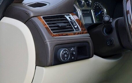 Cadillac Escalade III, 2011 год, 1 600 000 рублей, 17 фотография