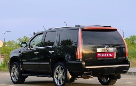 Cadillac Escalade III, 2011 год, 1 600 000 рублей, 9 фотография